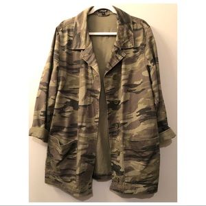 Express Camo Jacket White V Back Detail